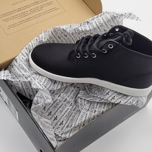 New Creative Recreation youth Boys Vito (Black / White sz 5y